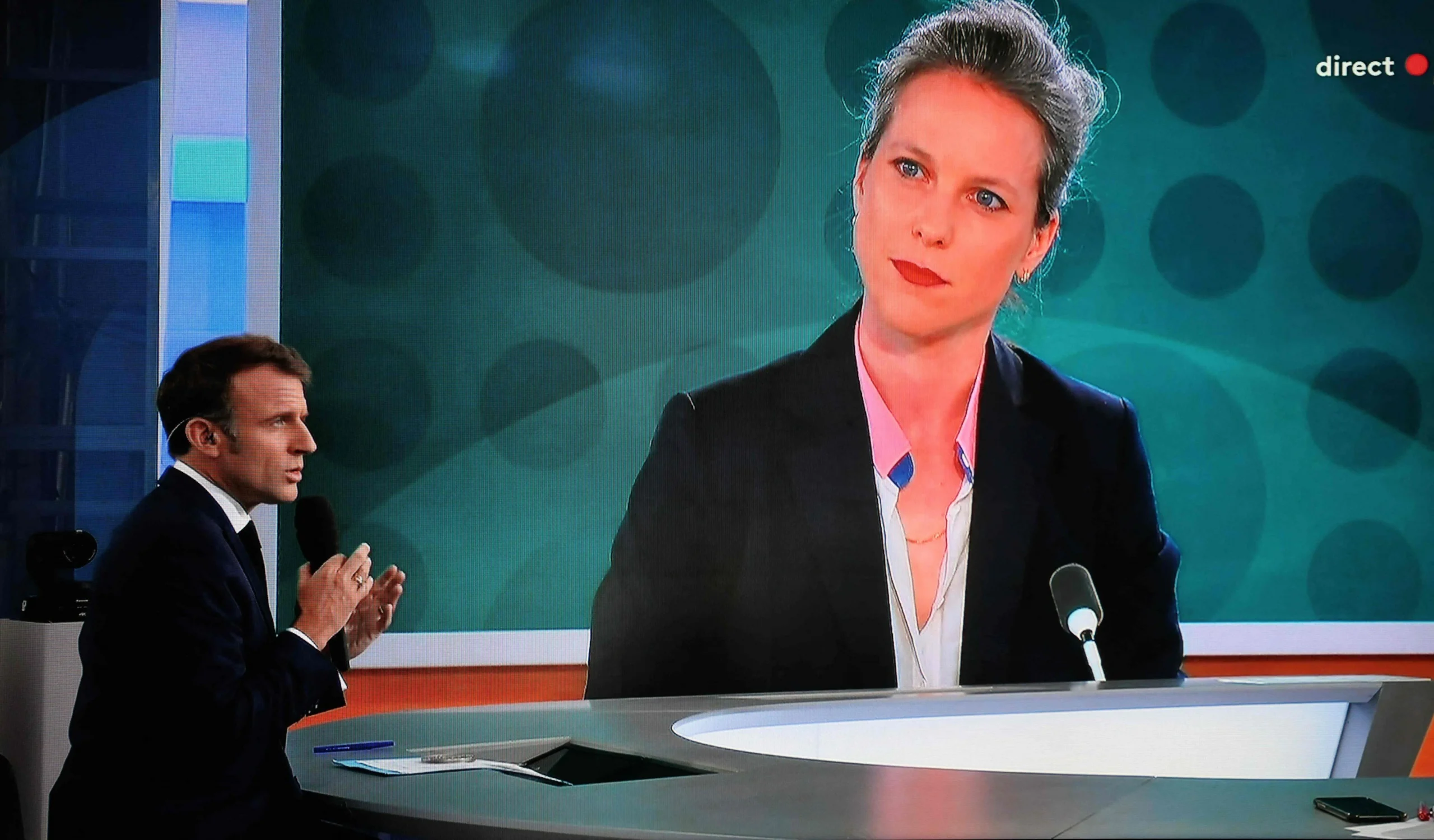 Regardez France 2 en Direct : La Chaîne de la Télévision Publique