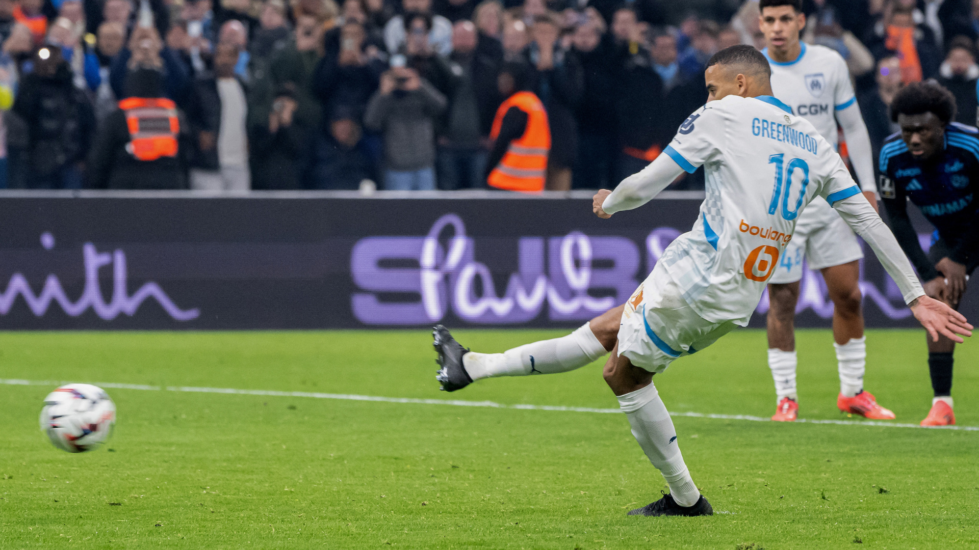 Marseille et Strasbourg : Un Affrontement Crucial en Ligue 1