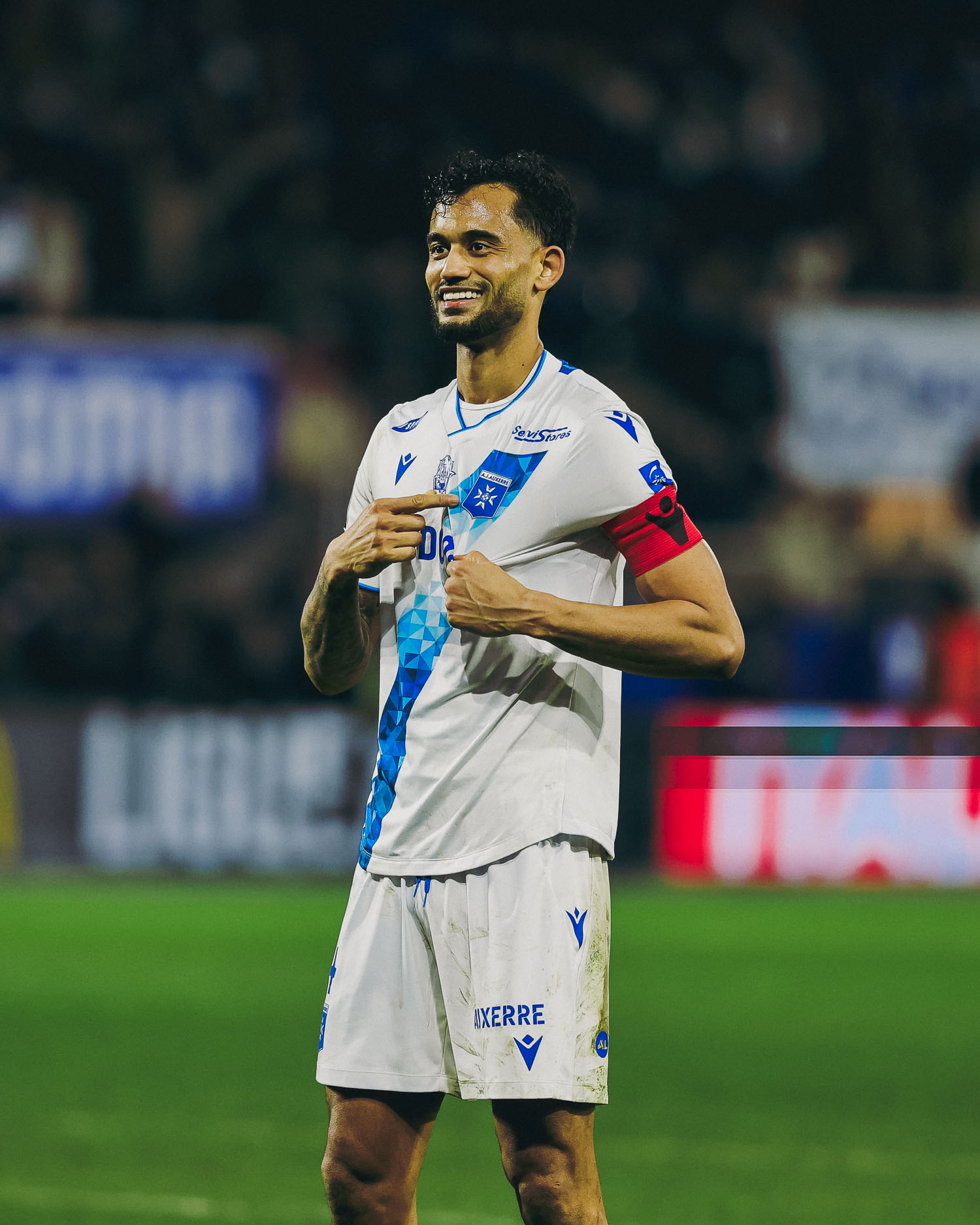 L'Association de la Jeunesse Auxerroise et l'Olympique de Marseille