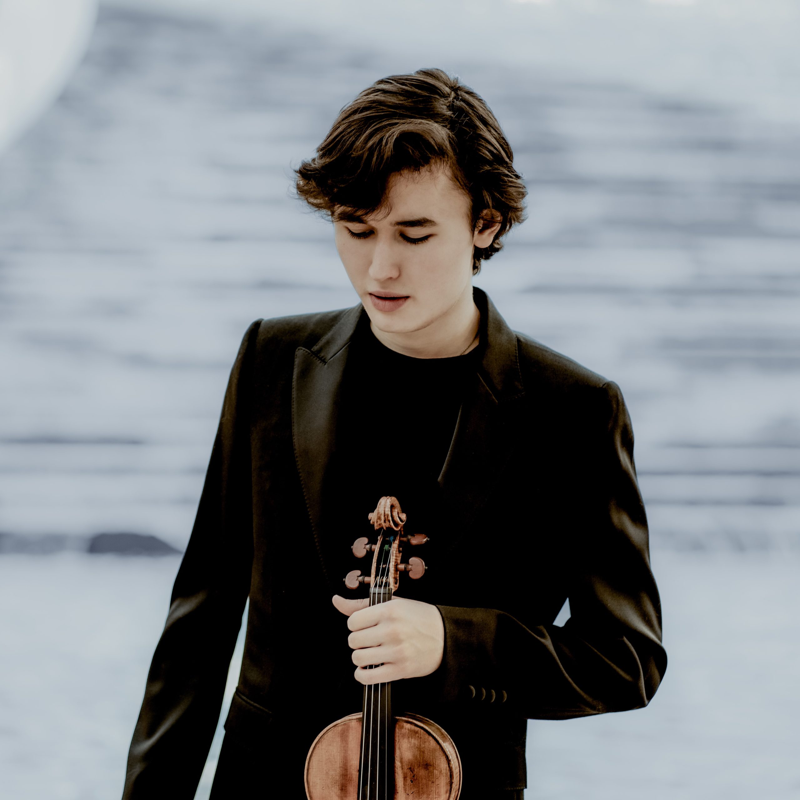 À la découverte de Daniel Lozakovich, le jeune violoniste prodige