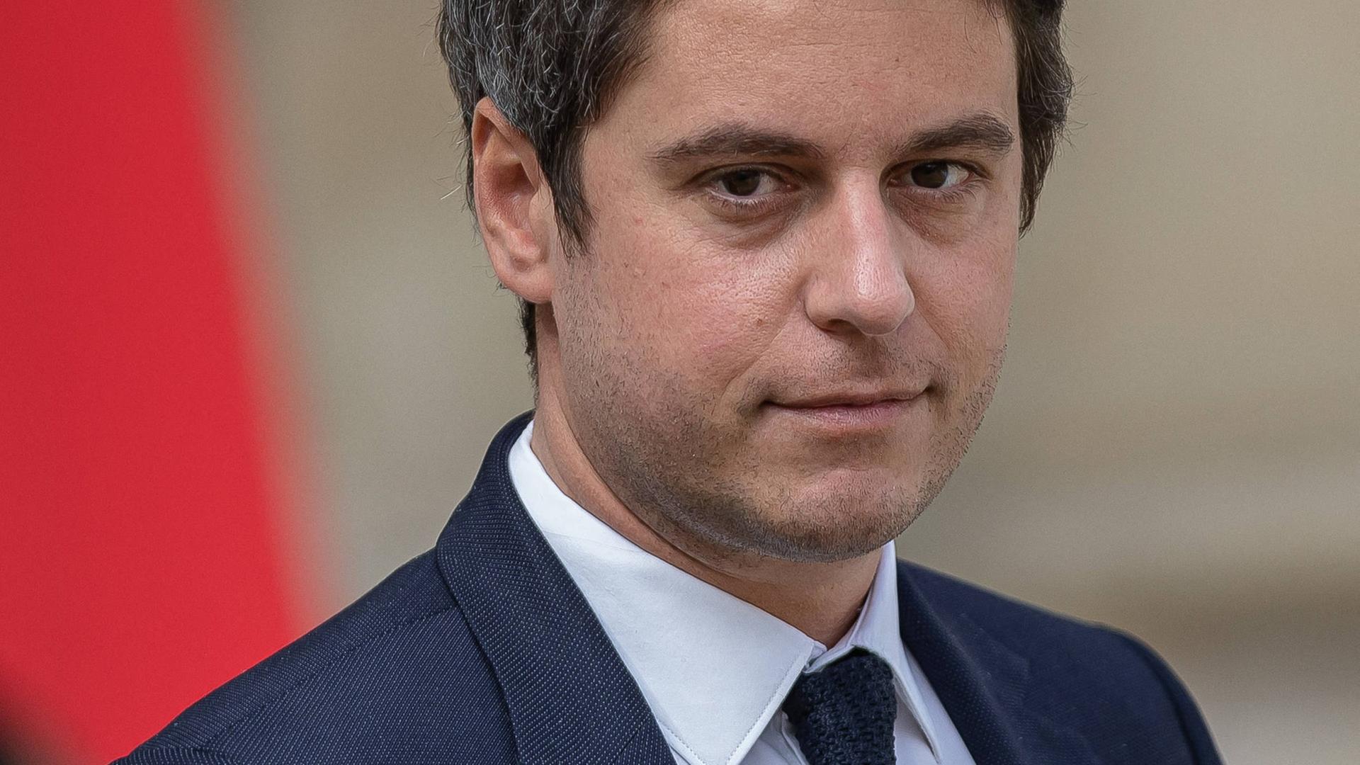 Gabriel Attal : L&rsquo;ascension d&rsquo;un jeune ministre en France
