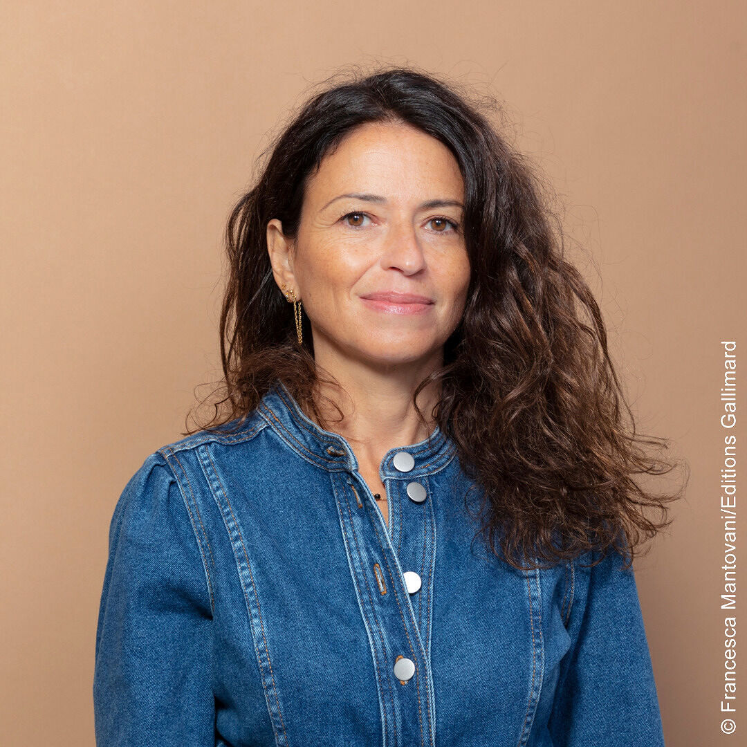 Karine Tuil : L'écrivaine qui façonne la littérature moderne