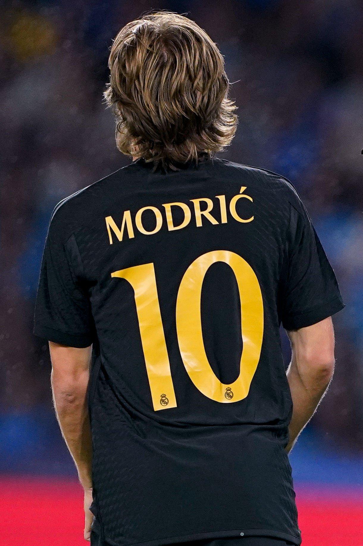 Luka Modric : Le Maestro du Milieu de Terrain