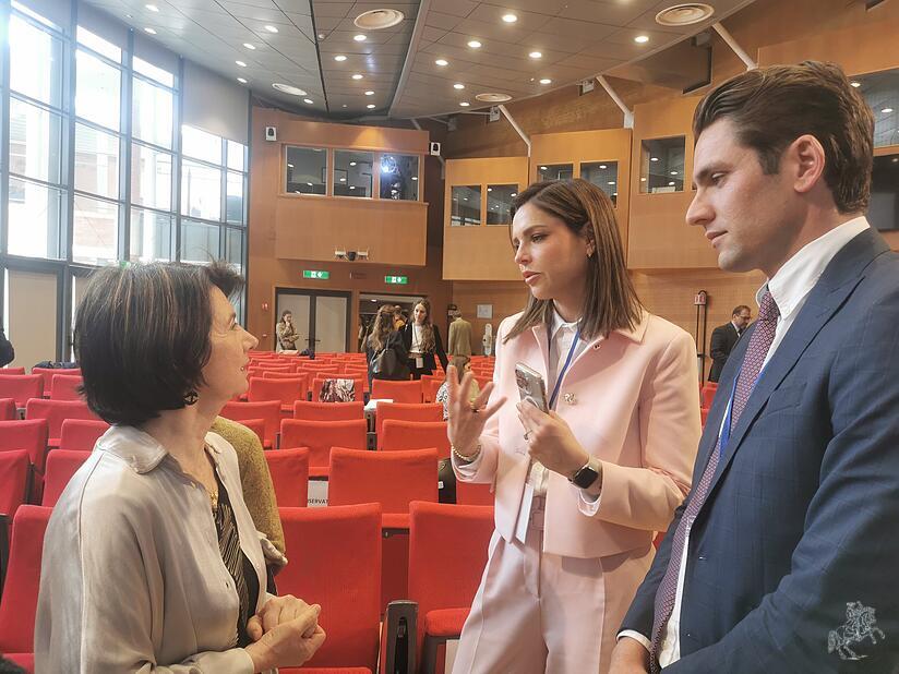 Prendre Connaissance d&rsquo;Olivia Maurel et de Son Engagement