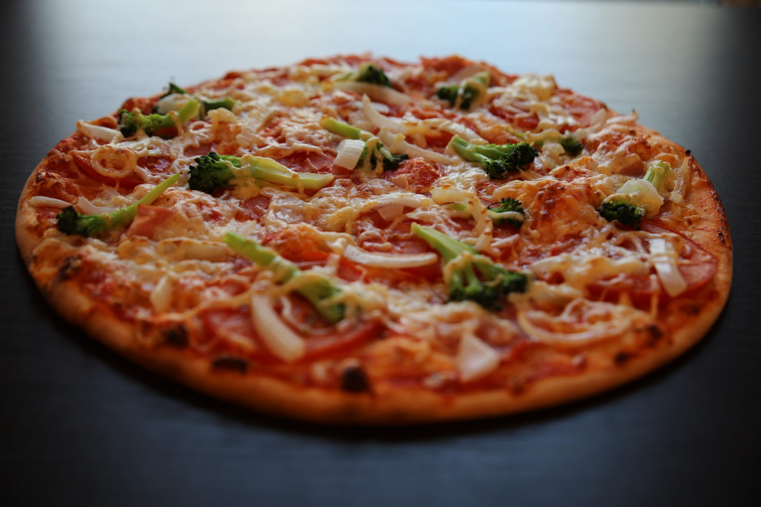 La Pizza : Un Voyage à Travers Son Histoire et Ses Tendances