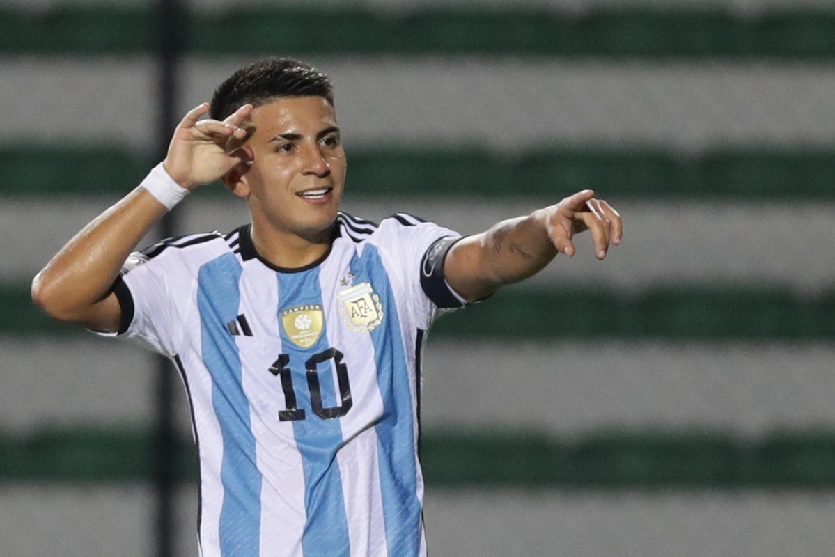 Thiago Almada : Un jeune prodige du football argentin