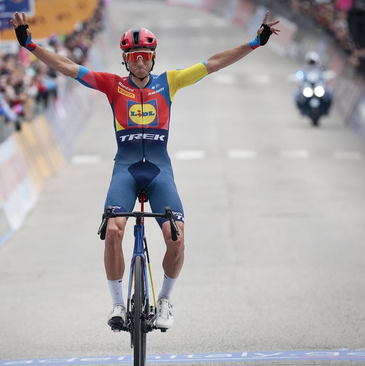 Carlos Verona : L'Ascension d'un Cycliste Espagnol Prometteur