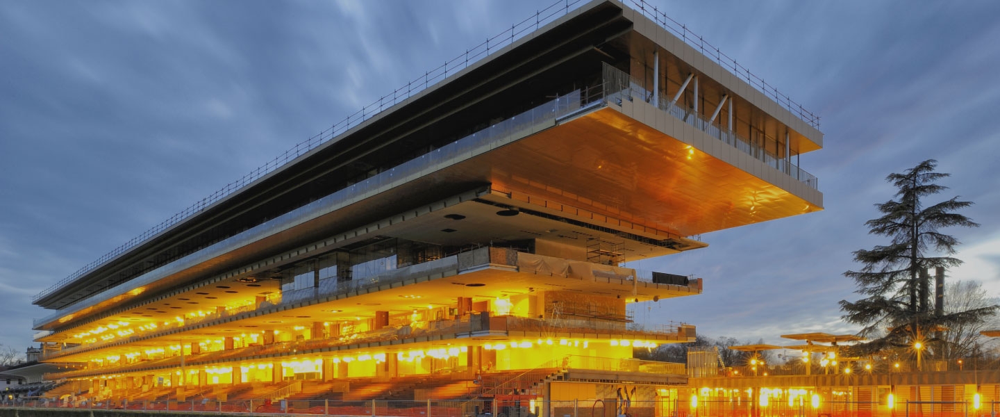 L&rsquo;Hippodrome Longchamp : Un Lieu Emblématique des Courses Équestres
