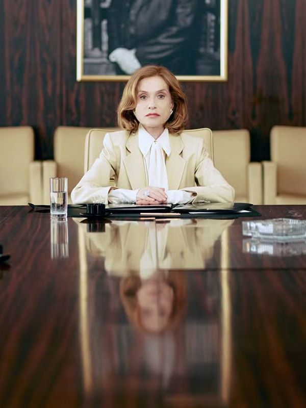 Analyse du Film 'La Femme la Plus Riche du Monde'