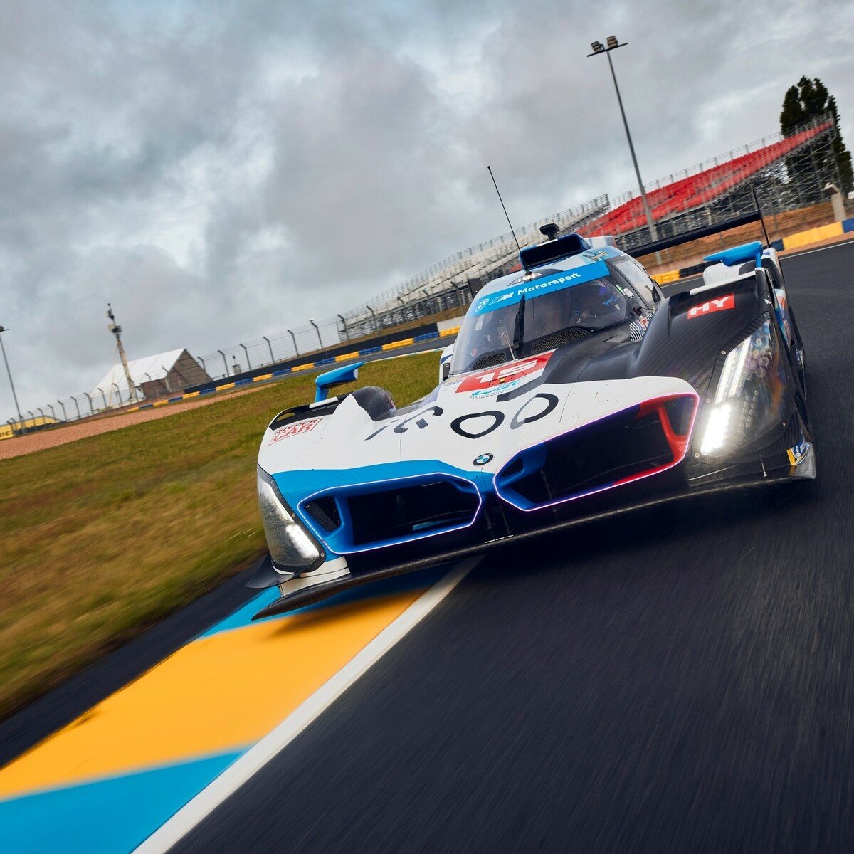 Le Mans et Monaco : L'Art de la Course Automobile