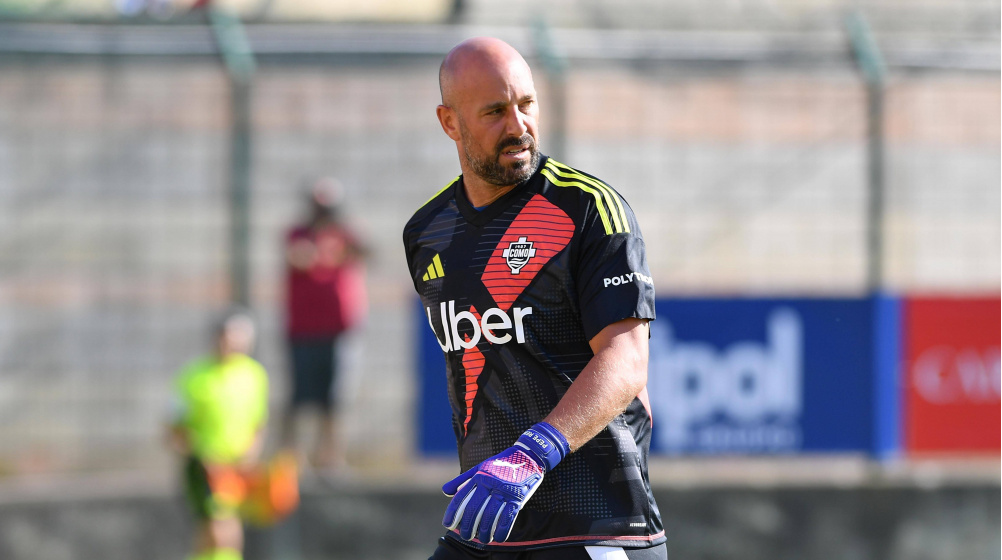 Pepe Reina : Le Gardien au Cœur de l&rsquo;Action