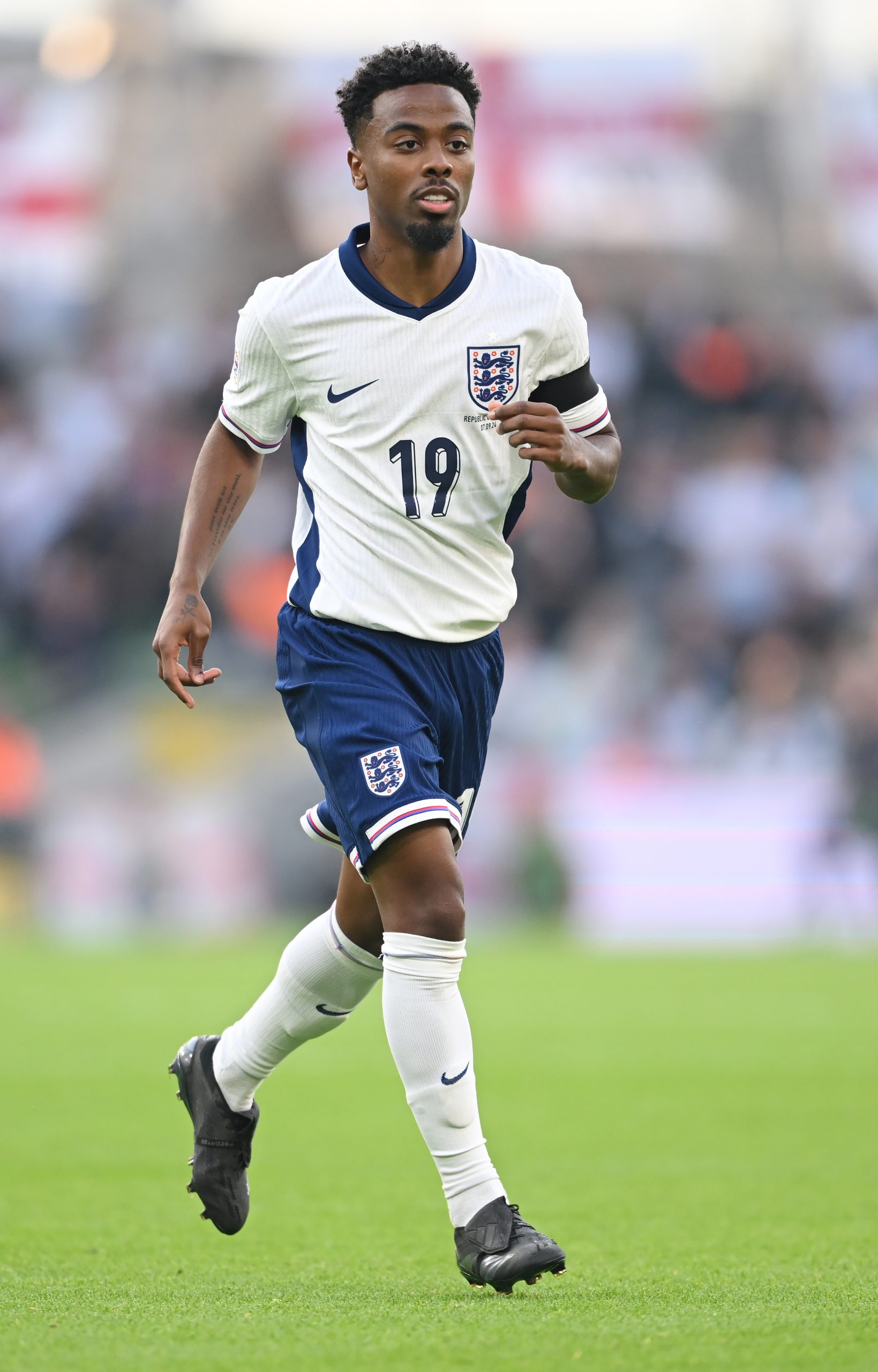 Angel Gomes : Un jeune prodige du football international