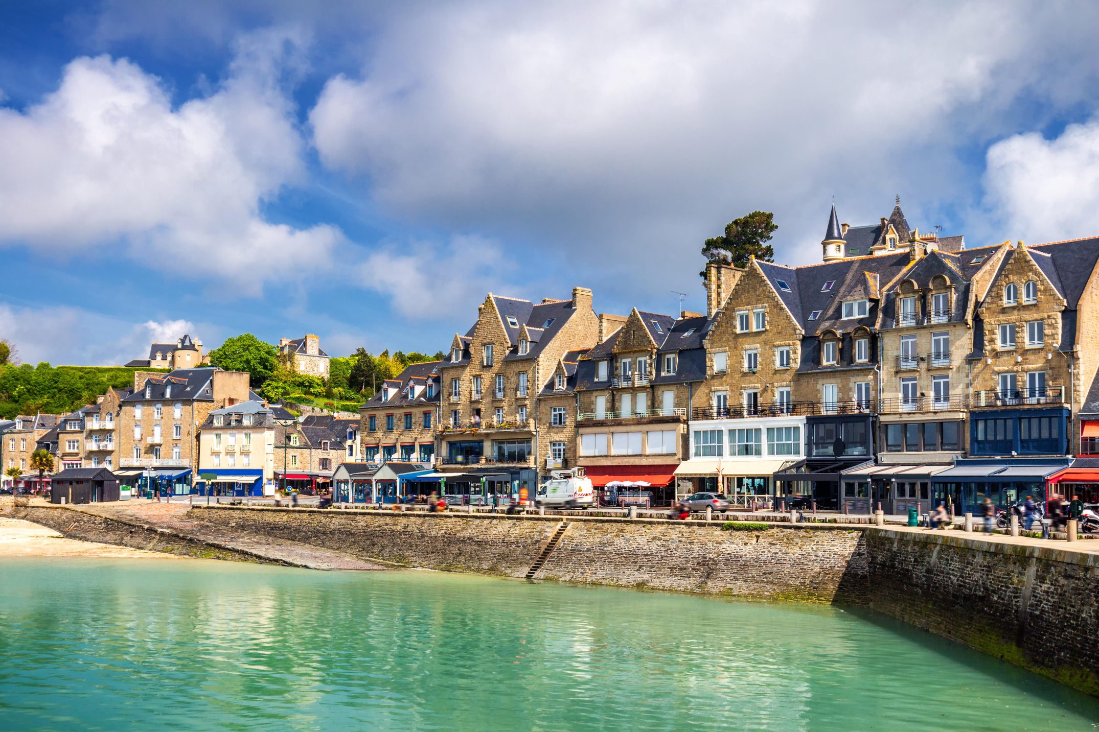Cancale : Un Joyau de la Côte d'Émeraude