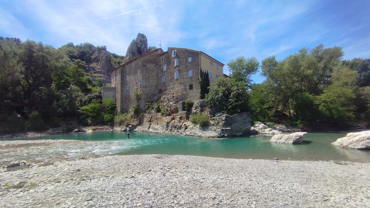 À la découverte de Nyons, une cité provençale emblématique