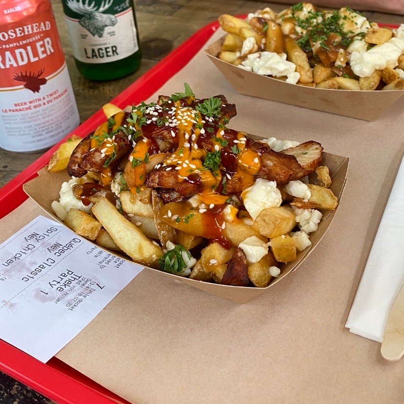 La Poutine : Un Voyage au Coeur de la Cuisine Canadienne
