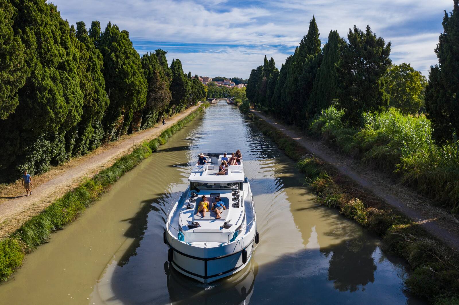 Découverte du Canal du Midi : Un Patrimoine de l'Ingénierie et du Tourisme