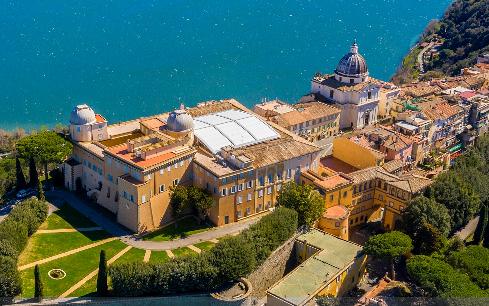 Castel Gandolfo : Une Évasion Papale en Italie