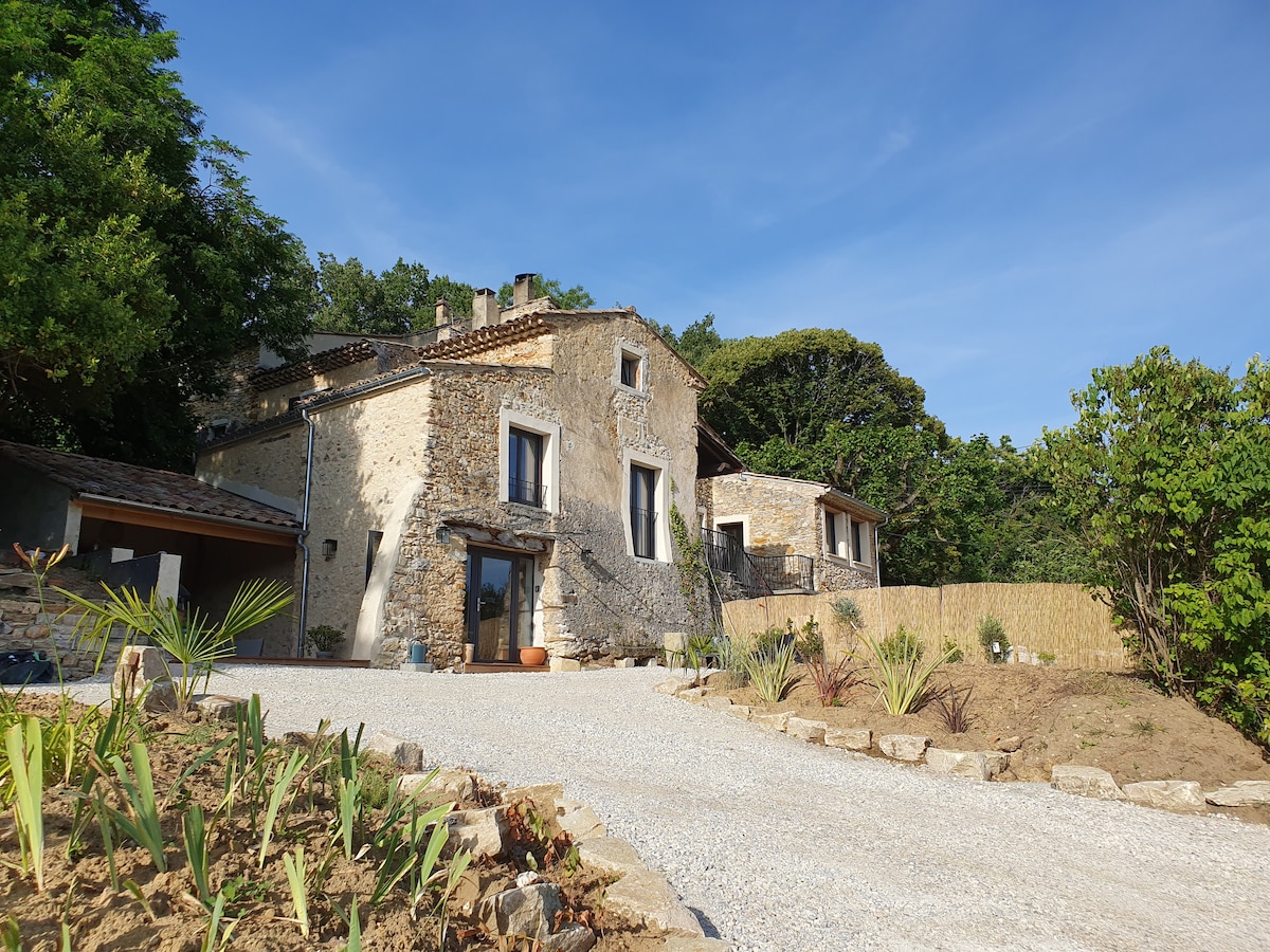 À la découverte de Dieulefit, un joyau de l'Ardèche