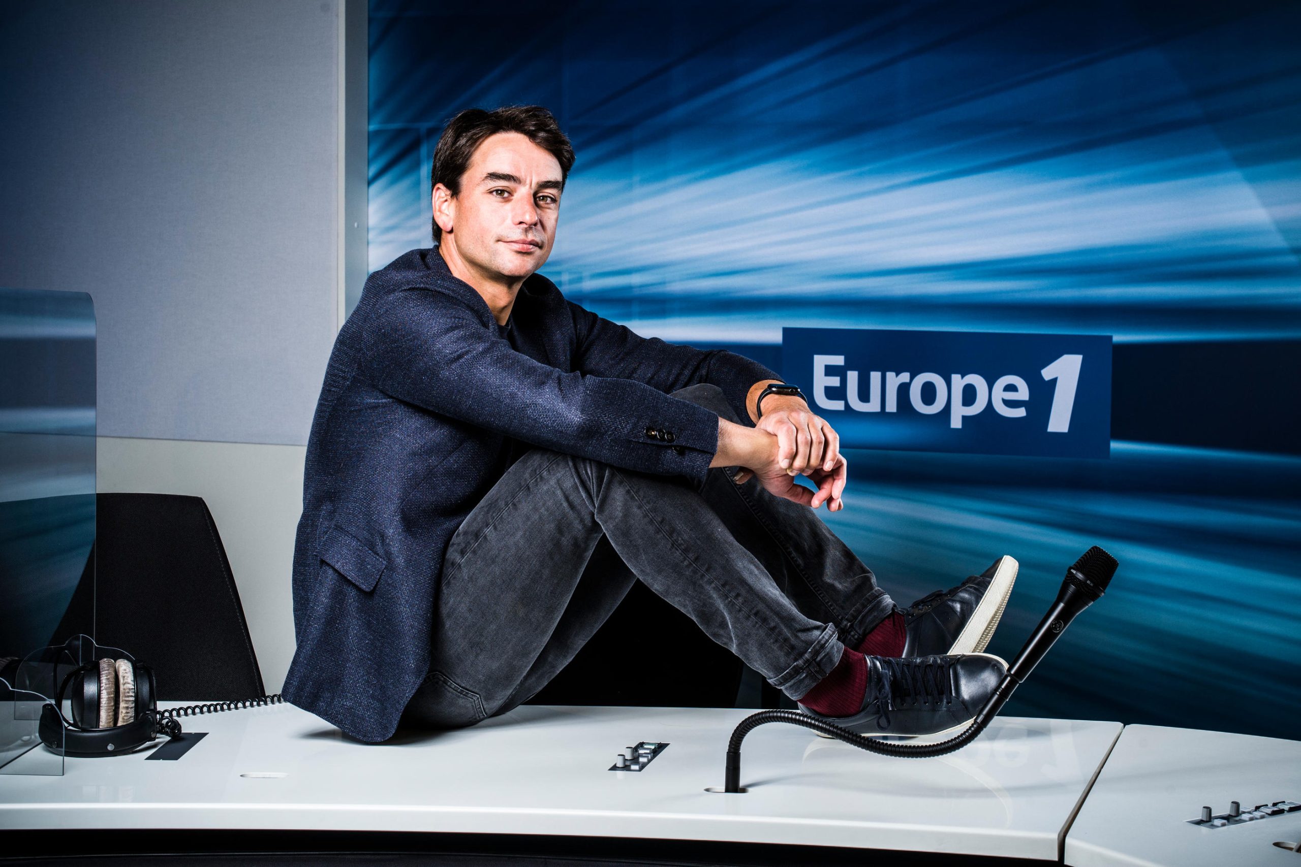 Julian Bugier : Un journaliste à l&rsquo;impact significatif