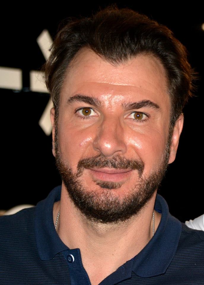 Michael Youn : Un incontournable de la scène comique française