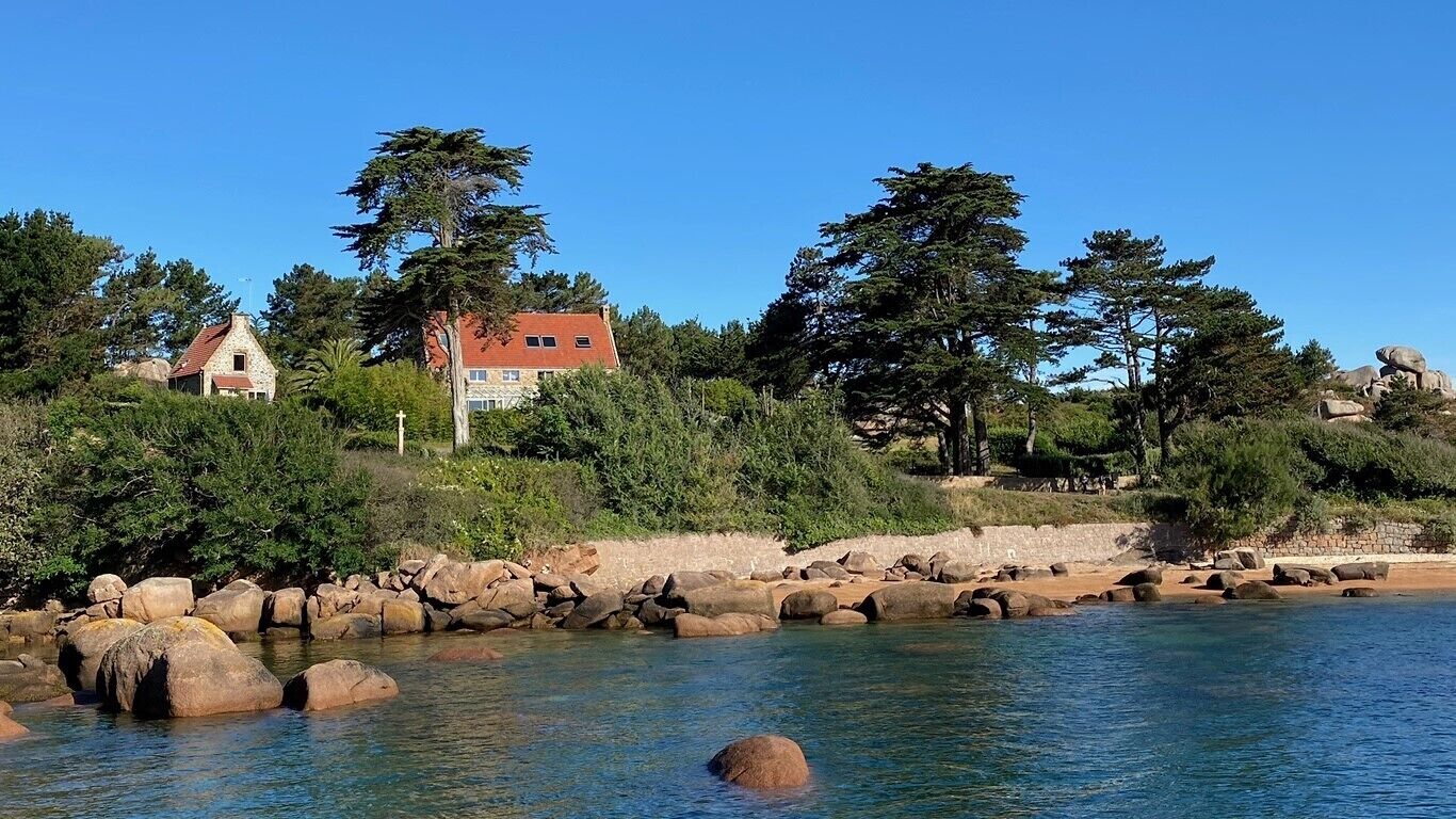 Explorer Perros-Guirec, un bijou de la Côte de Granit Rose