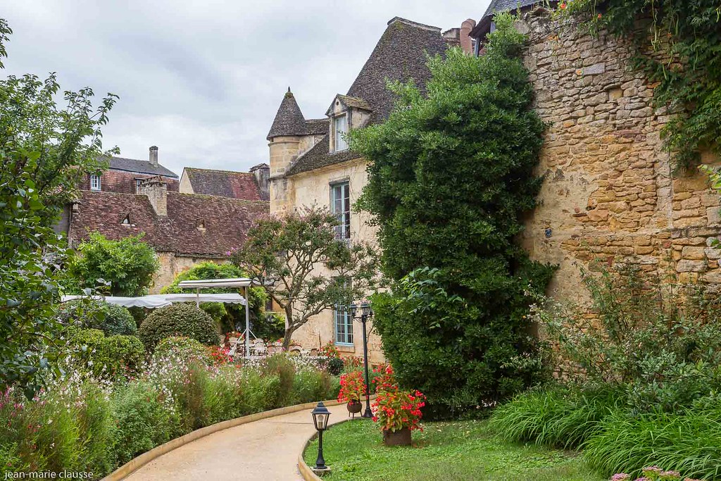 Sarlat : Plongée au cœur d'une ville médiévale du Périgord