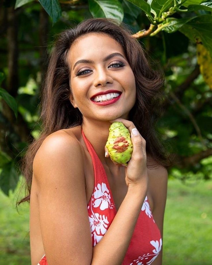 Vaimalama Chaves : De Miss France à Icône Culturelle