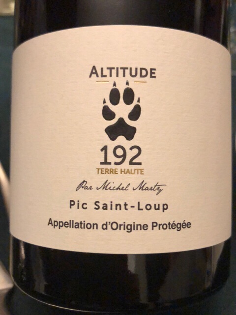 Loup : Symbole de résilience et défis en France