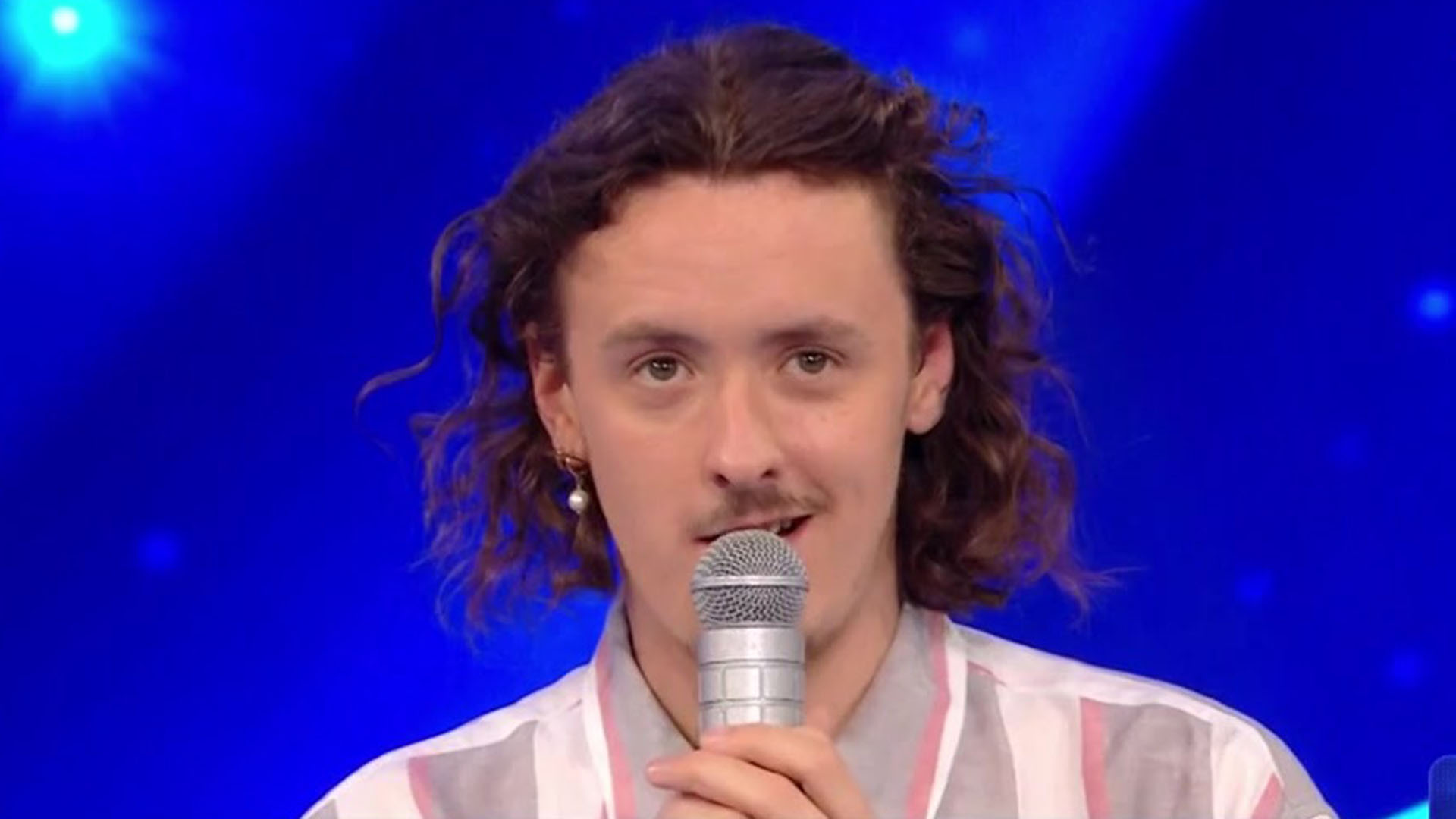 Pierre-Yves : Une étoile montante dans N'oubliez Pas Les Paroles