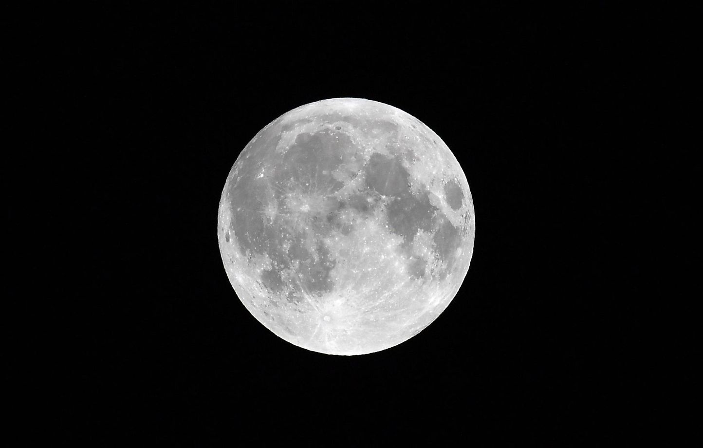 La Pleine Lune d'Août 2023 : Un Événement Astronomique Captivant