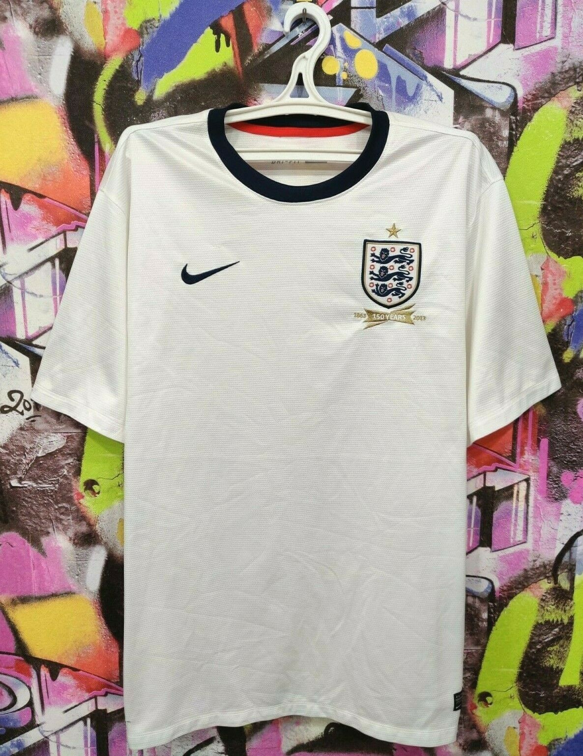 Angleterre 2025 : Entre renouveau diplomatique et tensions sociales internes