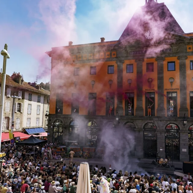 Le festival d'Aurillac : un rendez-vous culturel incontournable