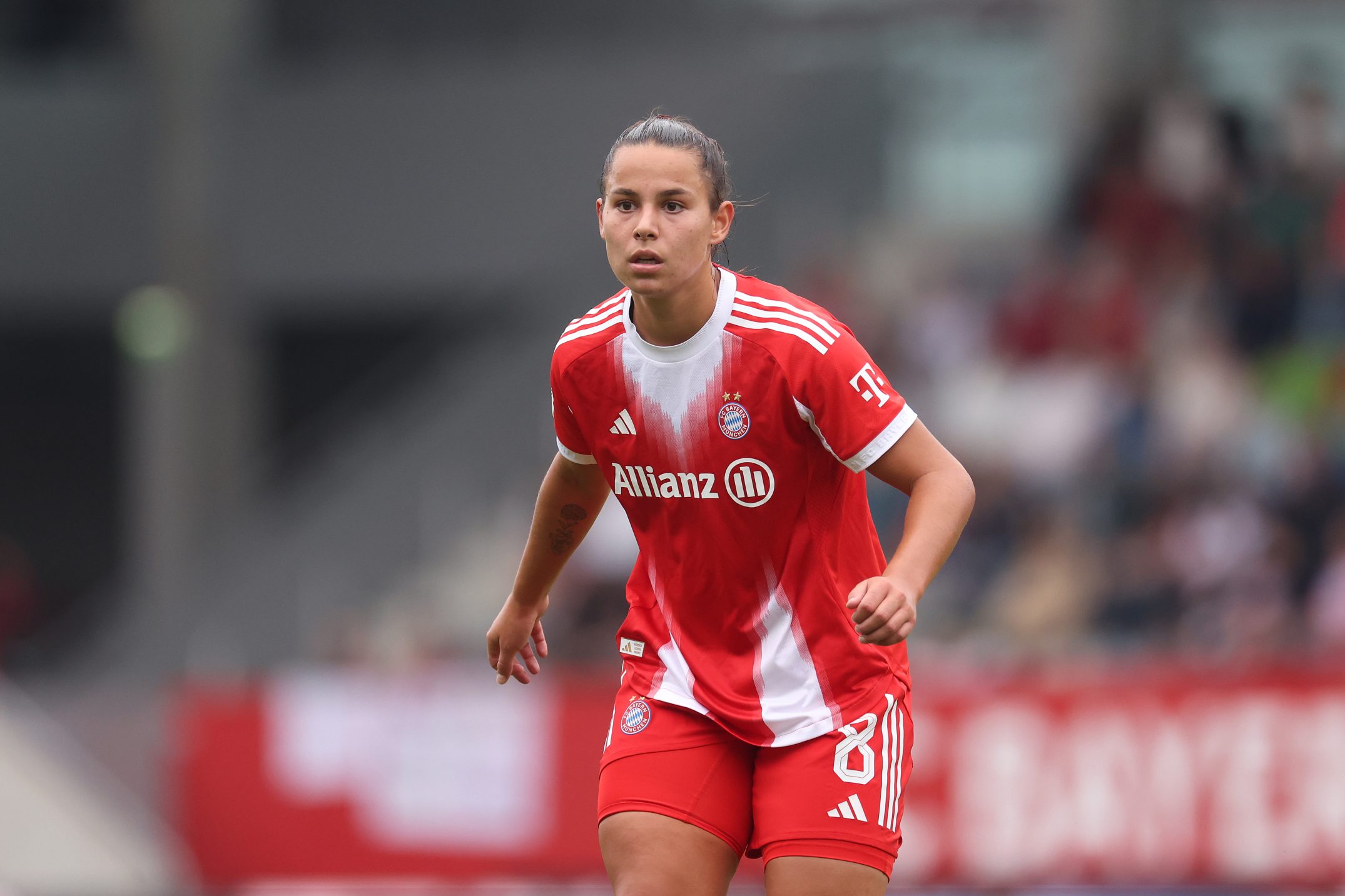 La femme Pavard : Une pionnière du football moderne