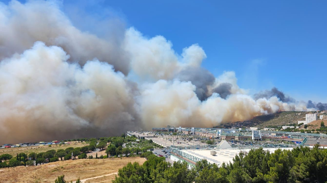 Un incendie dévastateur s'est déclaré à Marseille