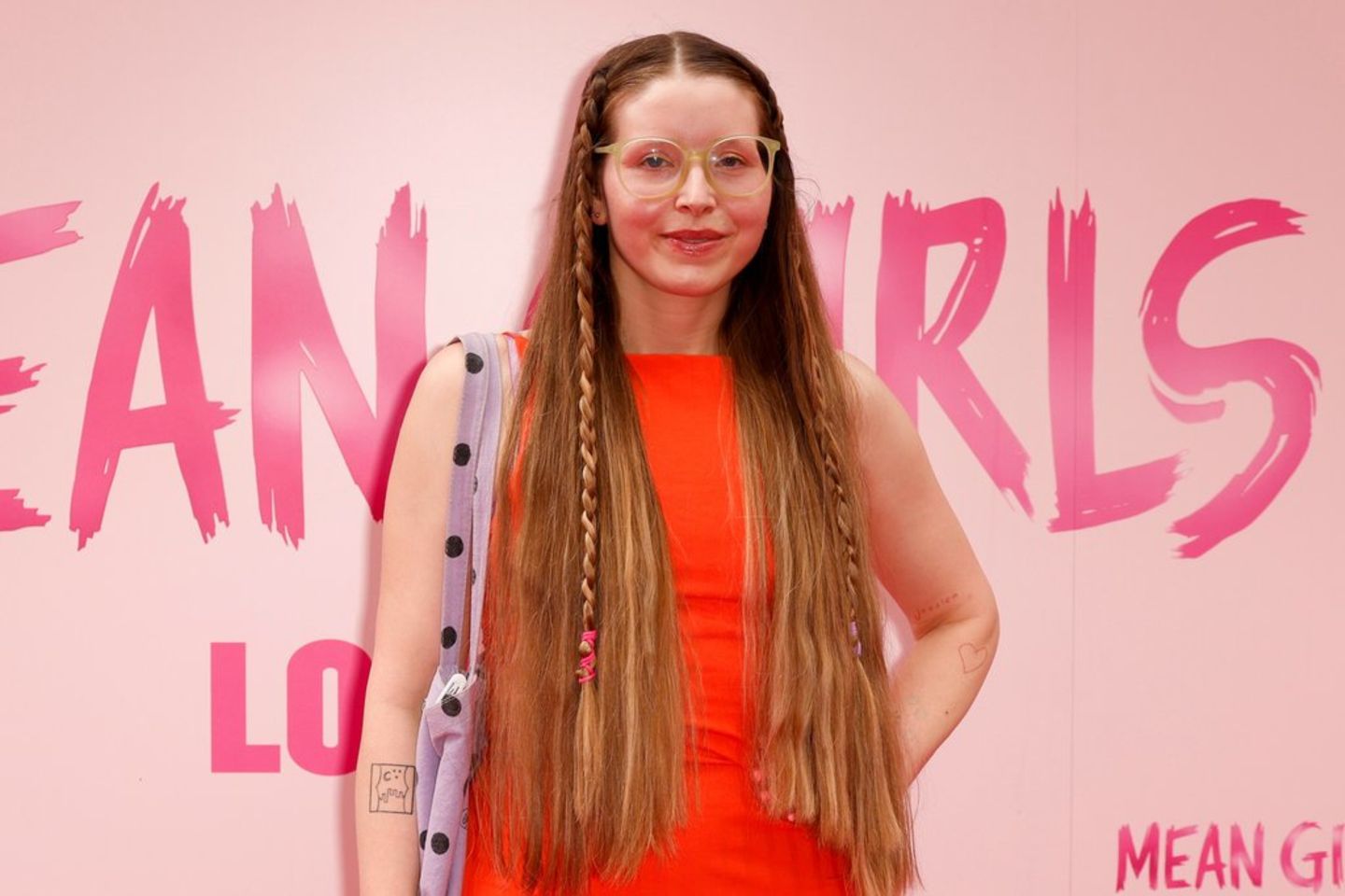 Jessie Cave : Une Actrice et Artiste en Plein Essor