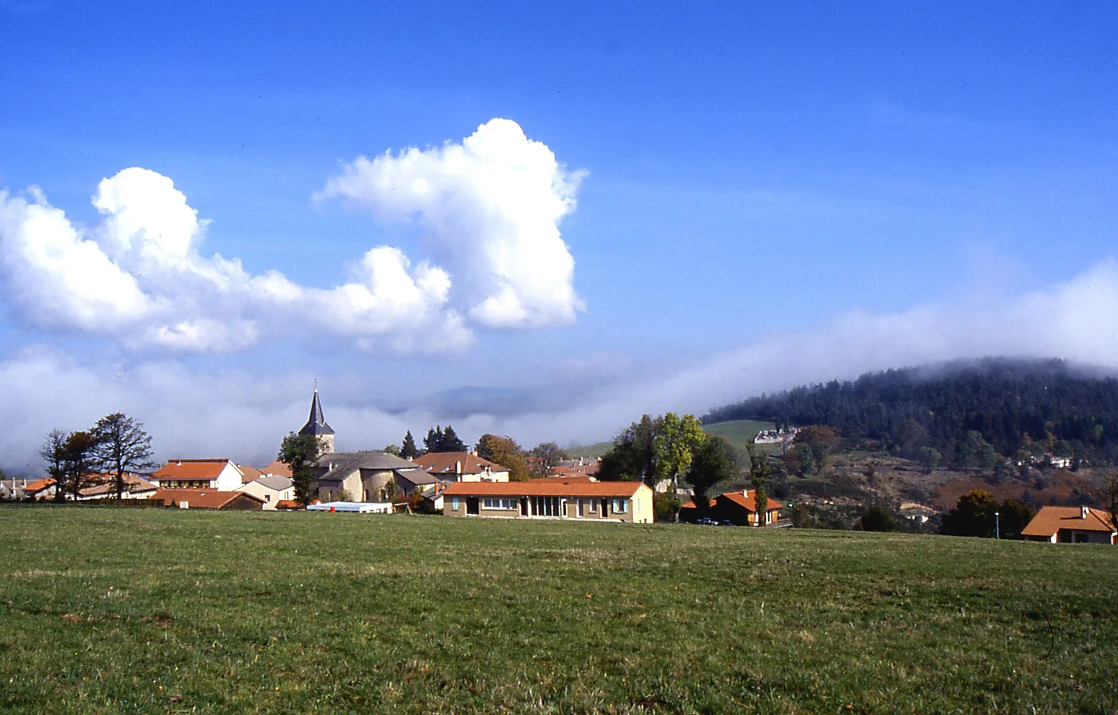 À la Découverte de Saint Bonnet : Un Village Historique