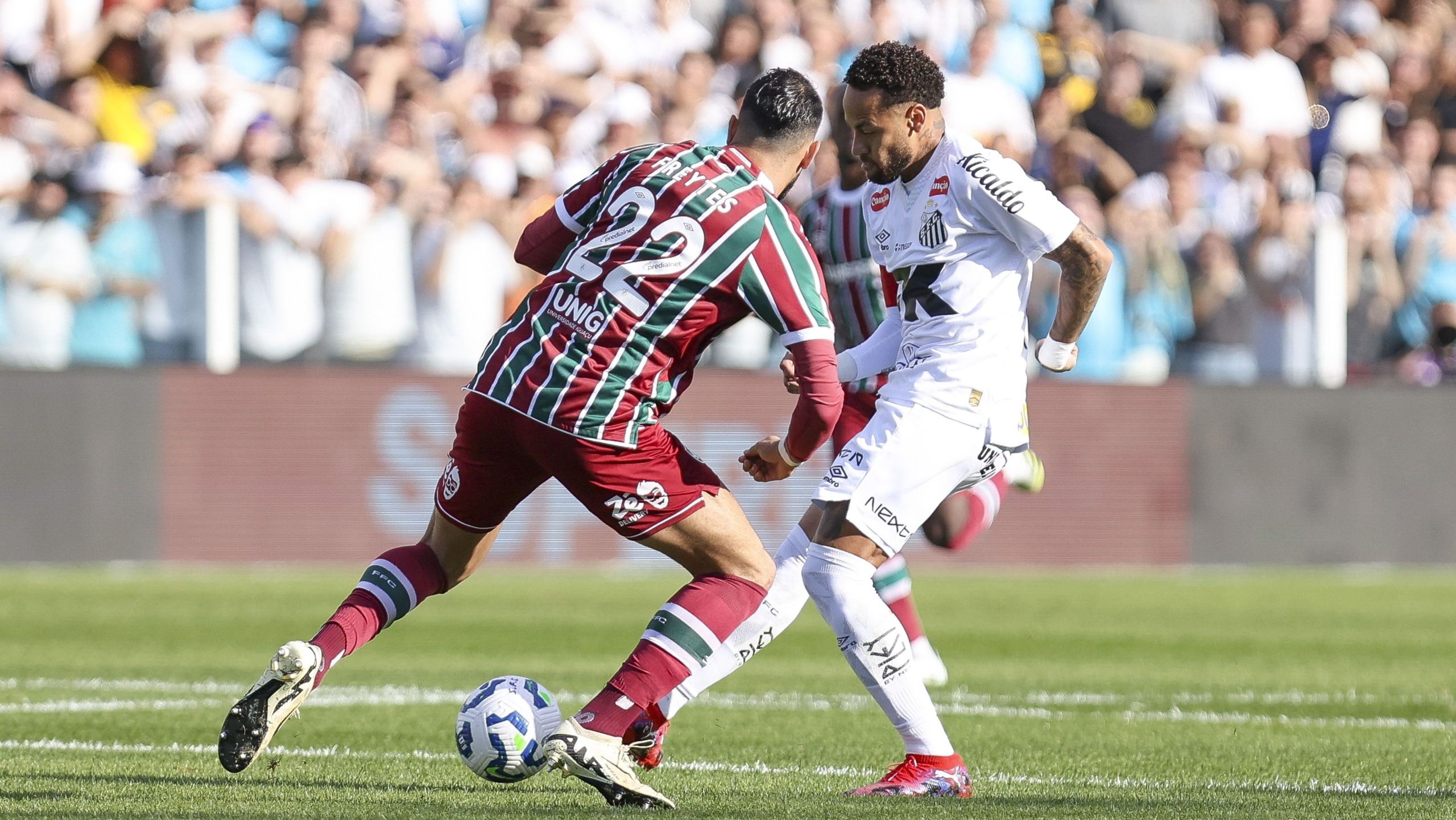 Santos et Fluminense: un affrontement décisif en série A
