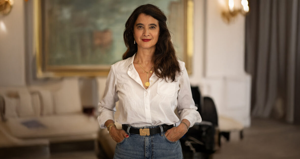 L'Ascension de Vanessa Schneider dans le Monde Littéraire et Médiatique