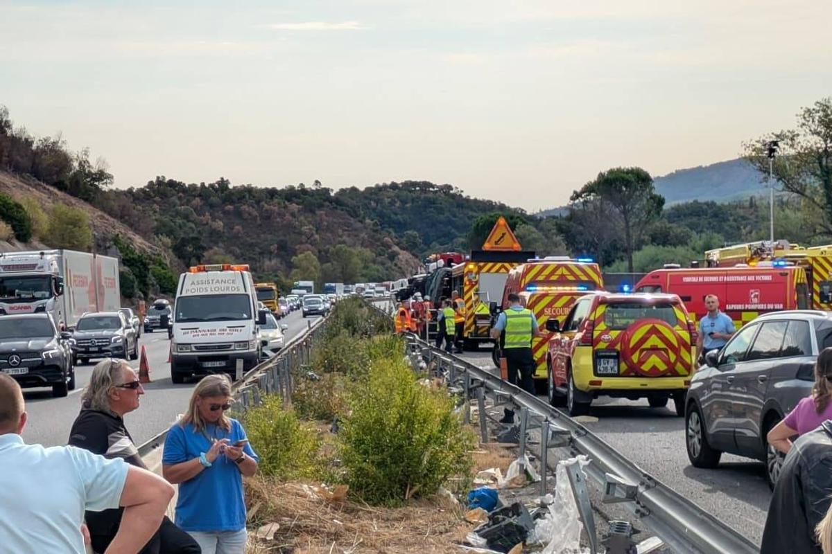 Accident sur l'A8 : Collision Massive Impliquant des Poids Lourd