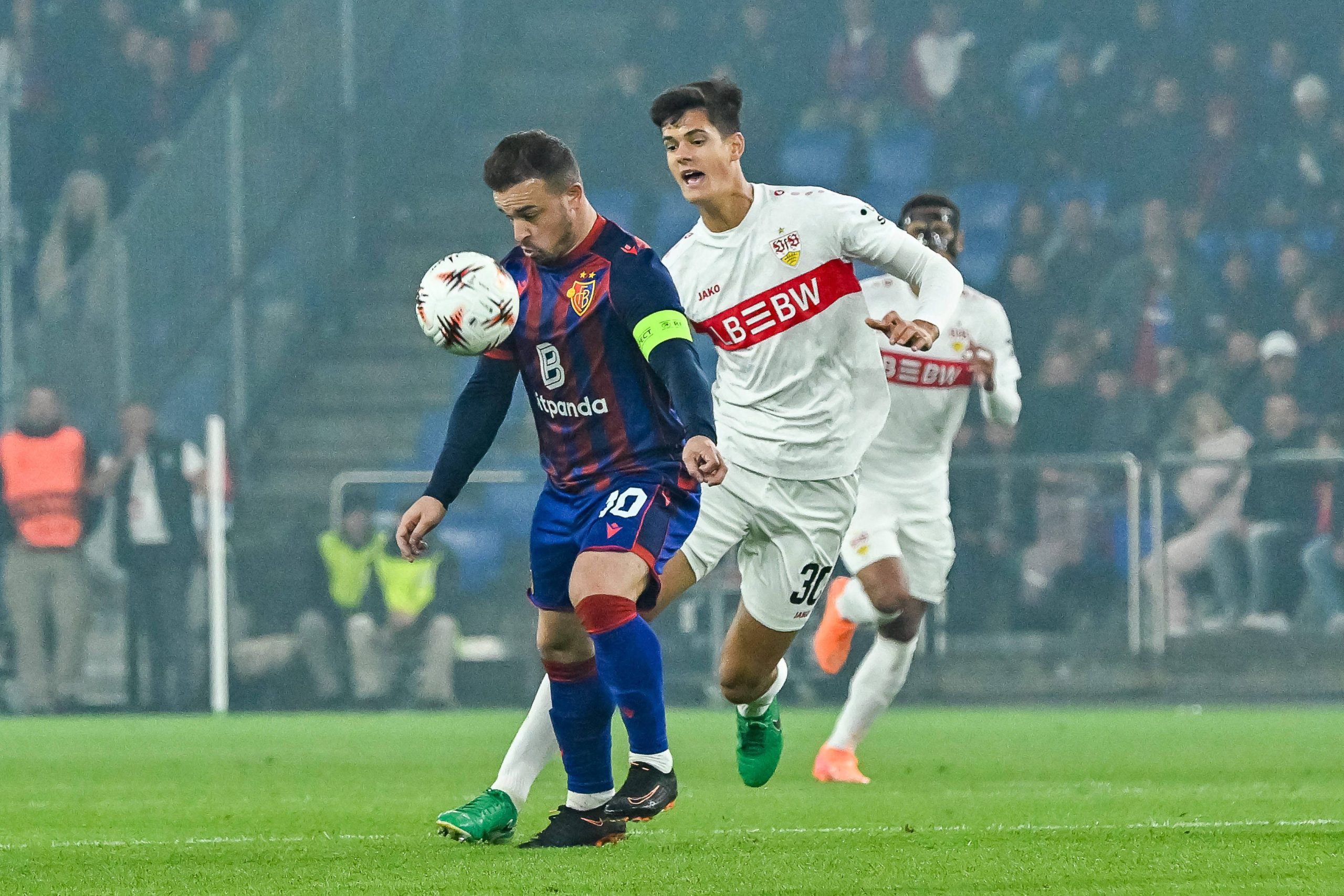 Bâle affronte Stuttgart : Un Match Décisif en Ligue Europa