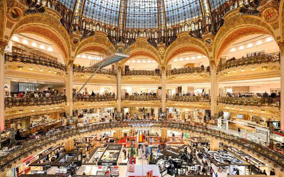 Les Galeries Lafayette : un incontournable du shopping parisien