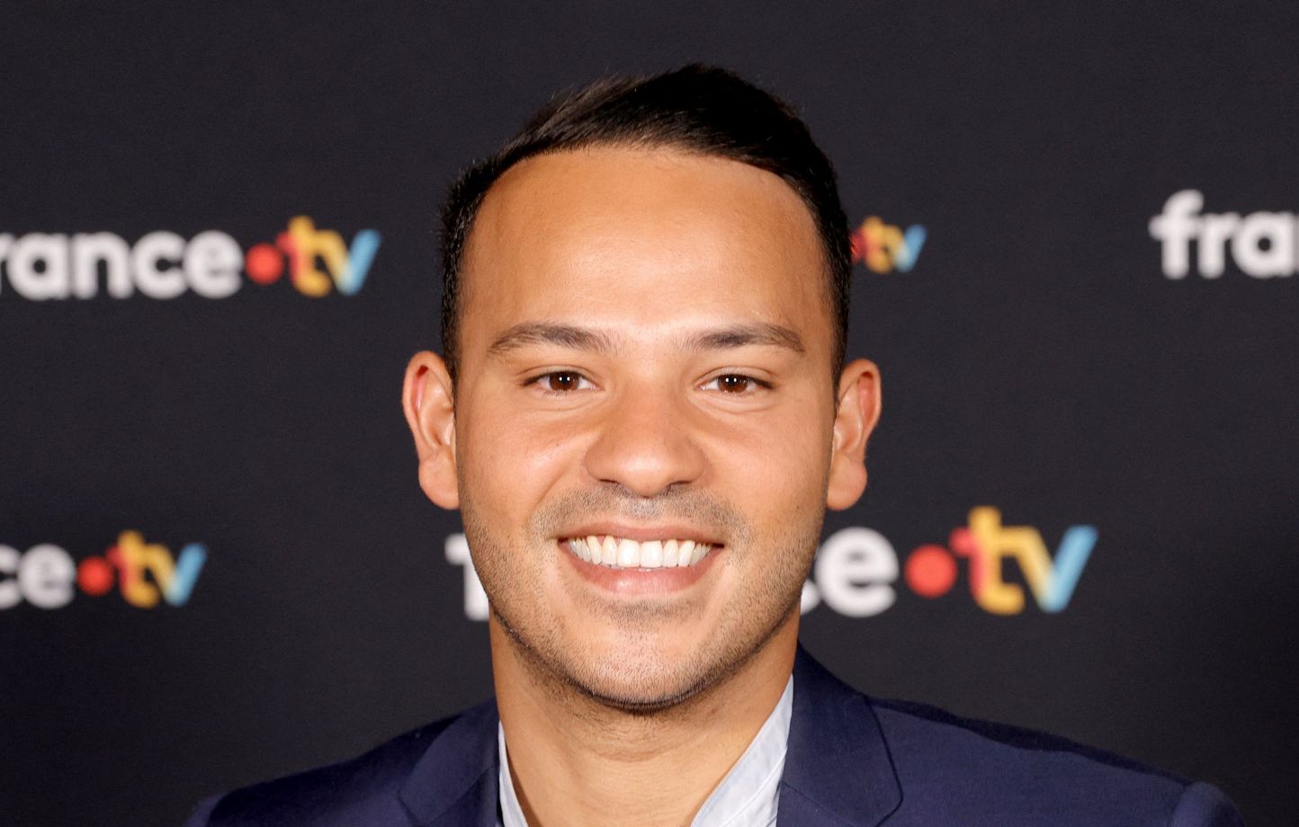 Mohamed Bouhafsi : Une Figure Montante du Journalisme Sportif