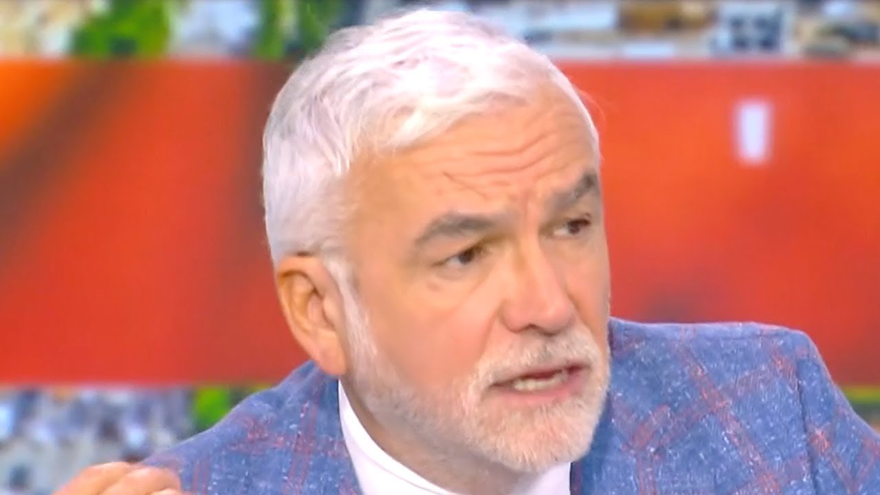 L&rsquo;influence croissante de Pascal Praud dans les médias français