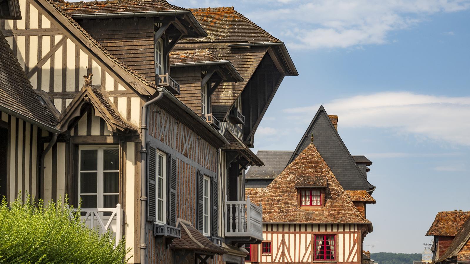 Découverte du fromage Pont l'Évêque : tradition et gastronomie