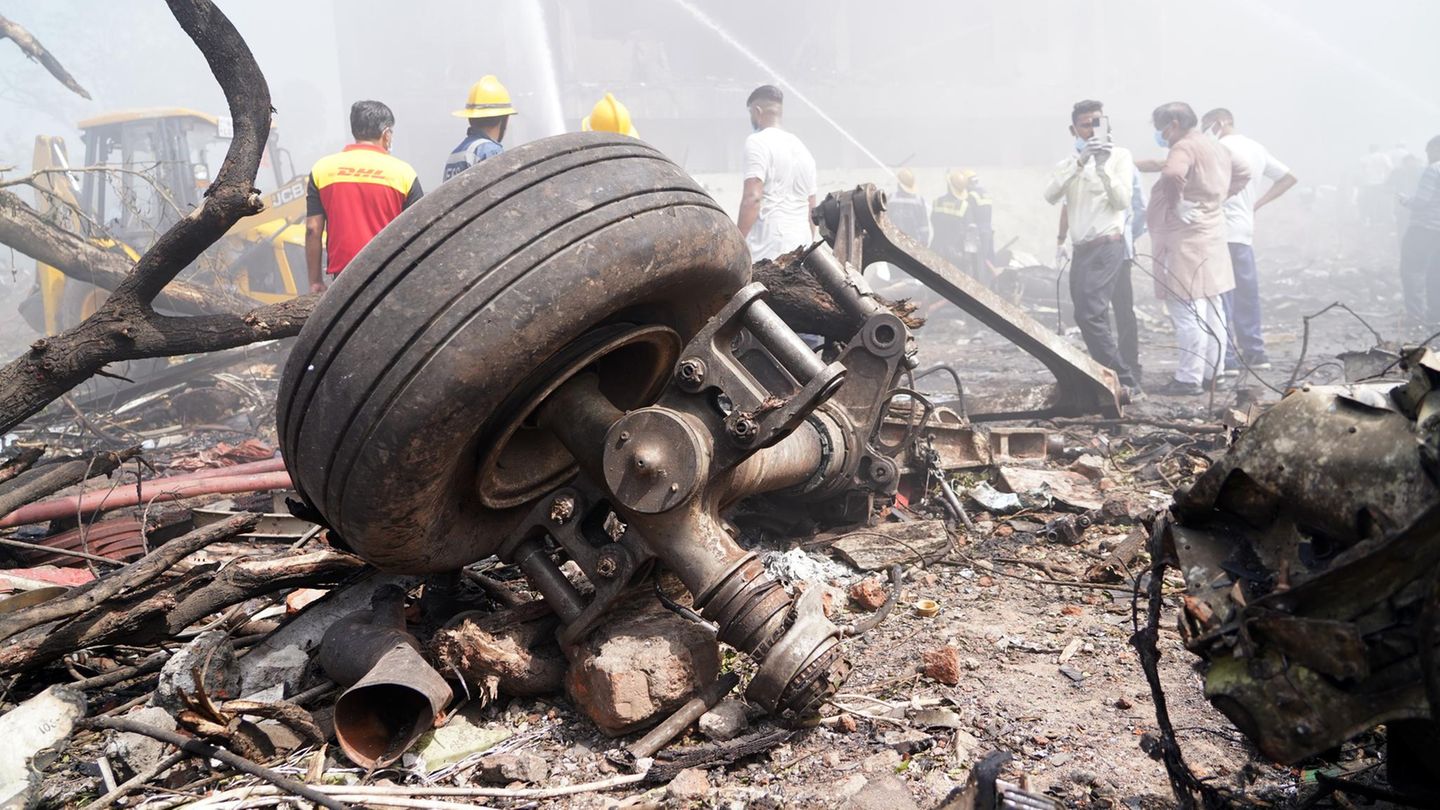 Un Crash Tragique : Le Boeing 787 d'Air India Impliqué