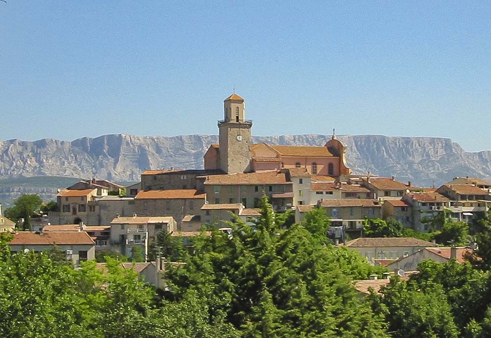Fuveau : Histoires et Attractions d&rsquo;une Ville Provençale
