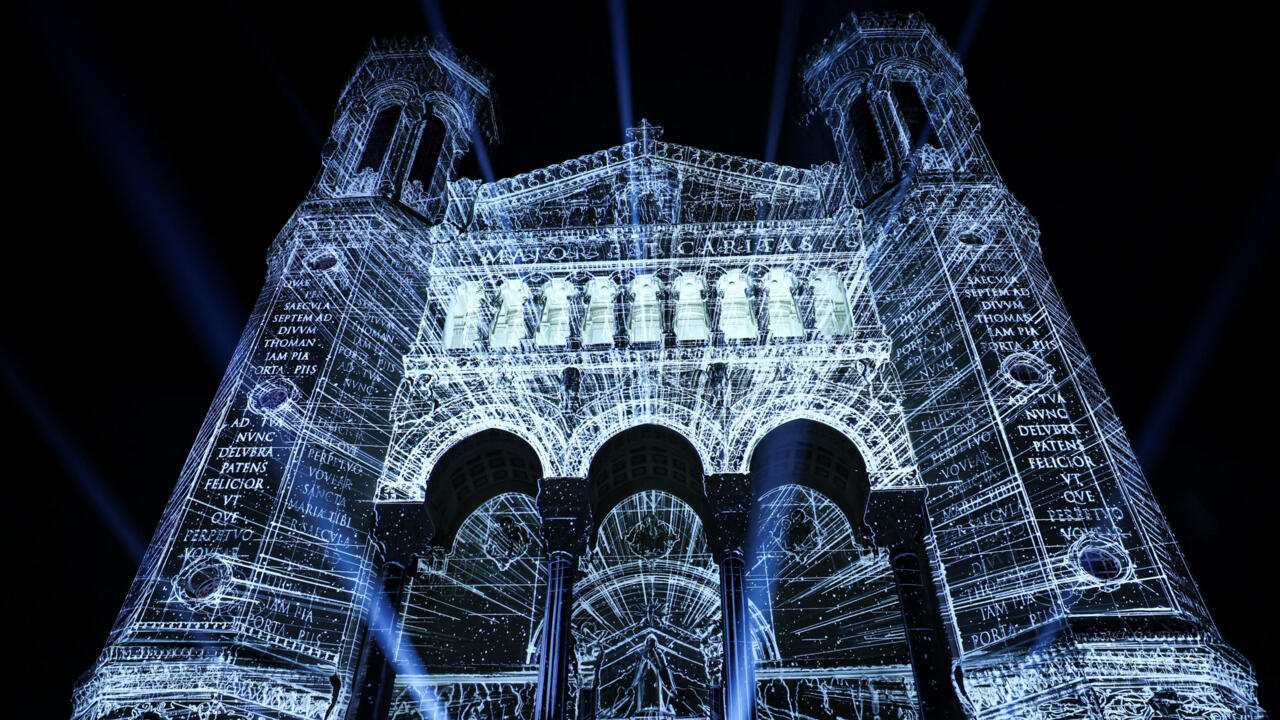 Fête des Lumières 2025 à Lyon : Une Célébration Spectaculaire de la Lumière