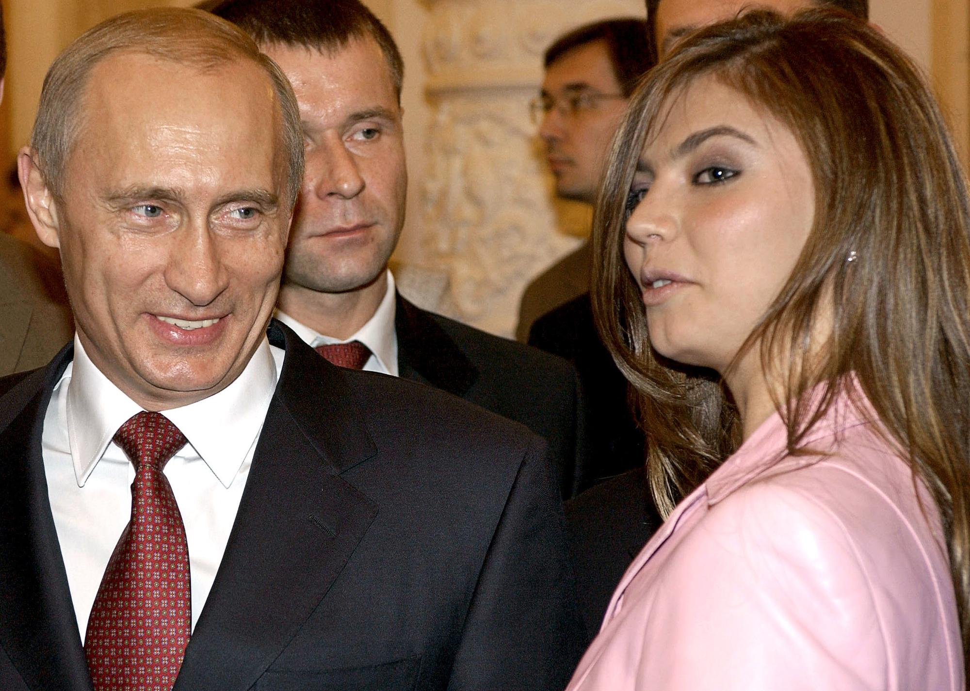 La fille présumée de Vladimir Poutine vit discrètement à Paris