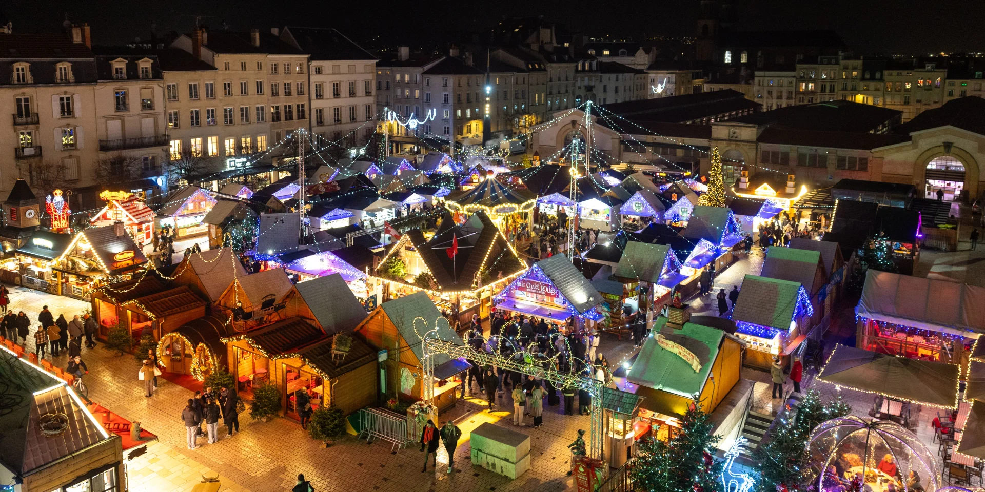 Les marchés de Noël 2025 : une tradition française qui enchante les fêtes de fin d&rsquo;année