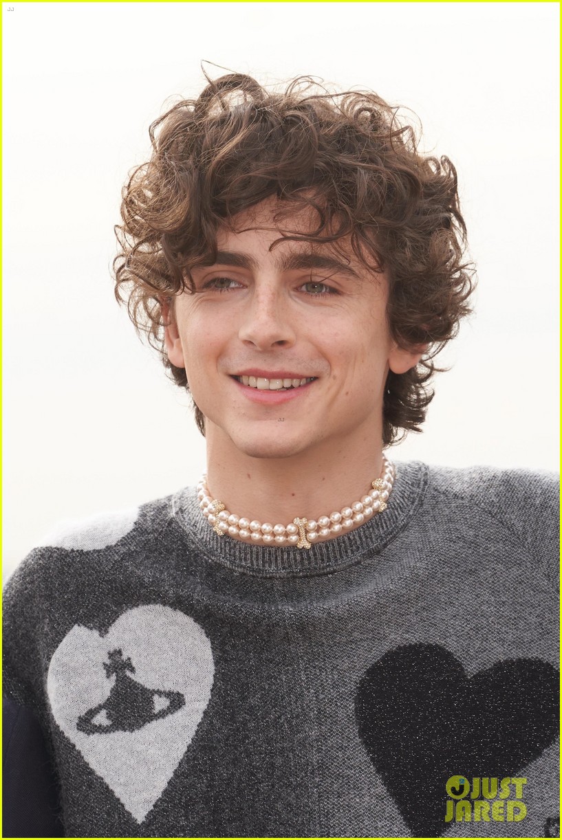 Timothée Chalamet : L&rsquo;Acteur Phénomène qui Révolutionne le Cinéma en 2025